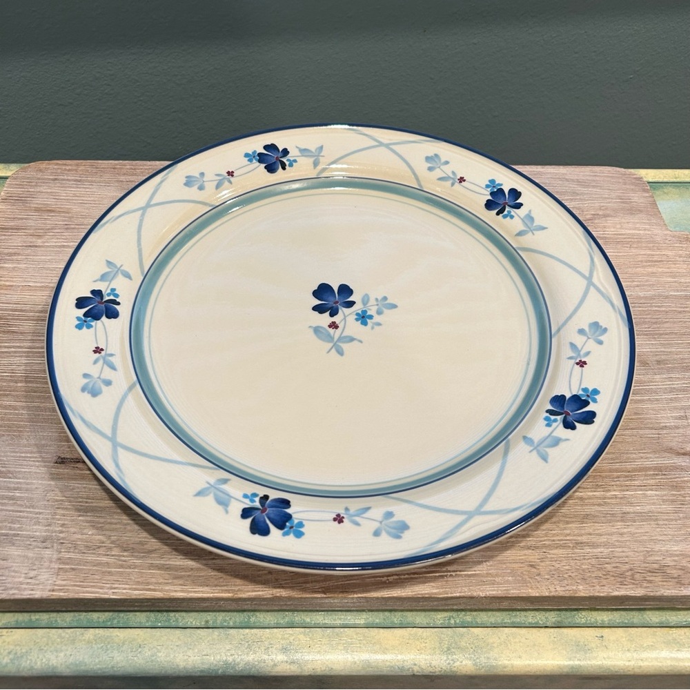 Epoch Brand Fox Craft Collection 12” Round Ceramic Serving Plate Korean Made